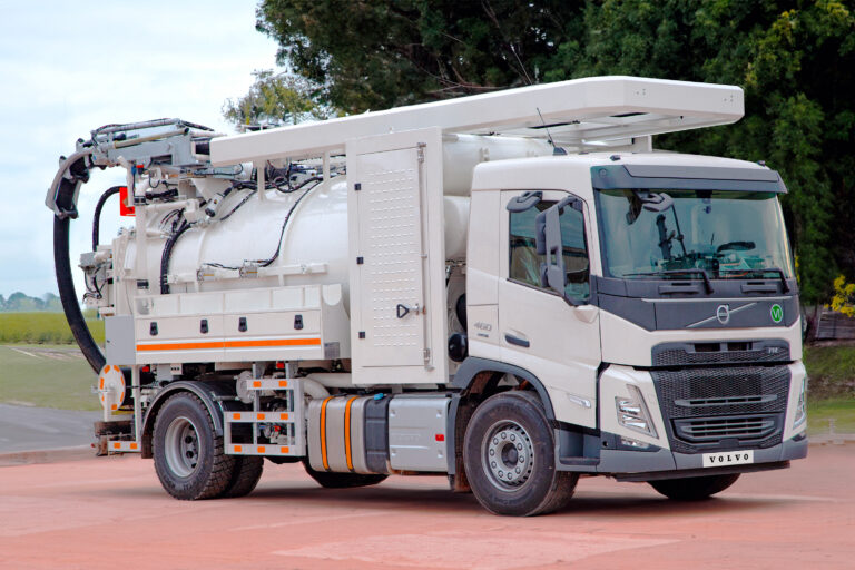 Volvo Trucks, KASKİ’ye Volvo FM Teslimatı Gerçekleştirdi
