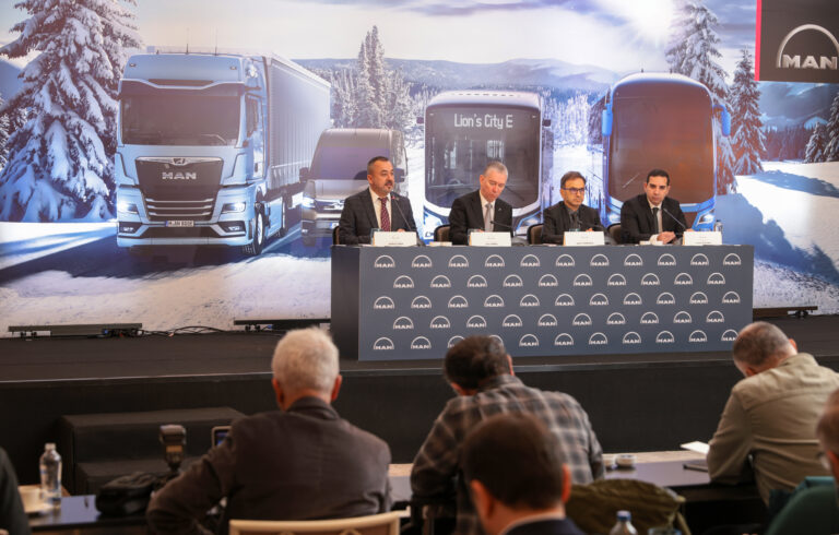 MAN KAMYON VE OTOBÜS TİCARET A.Ş. HEDEFLERİNE ULAŞTIĞI VE BAŞARILARINI ÖDÜLLERLE TAÇLANDIRDIĞI BİR 2024 YILI GEÇİRDİ…
